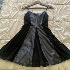 Vintage planet gold black spaghetti strap mini dress flows S